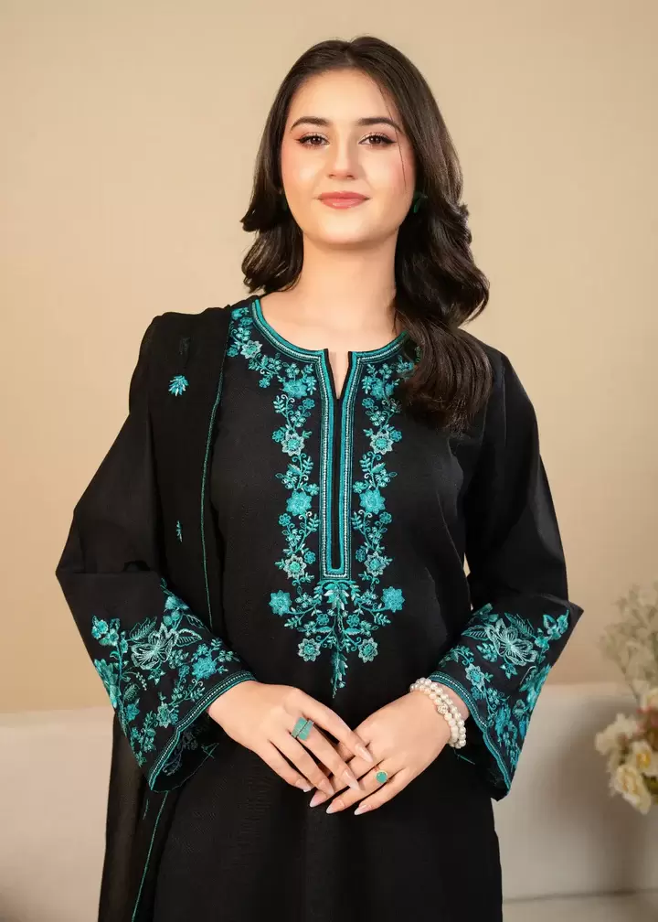 Pareesa 3-Piece Embroidered Black Royal Lawn Suit - thumbnail 7
