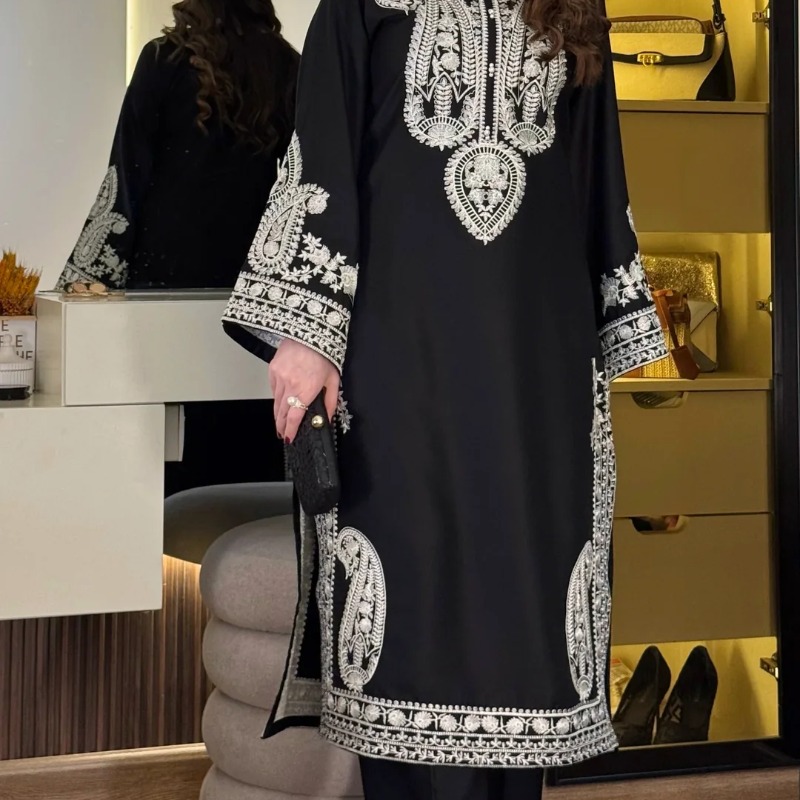 Aafreen Embroidered 3-Piece Black Cotton Lawn Suit - thumbnail 2