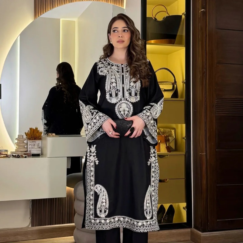Aafreen Embroidered 3-Piece Black Cotton Lawn Suit - thumbnail 3