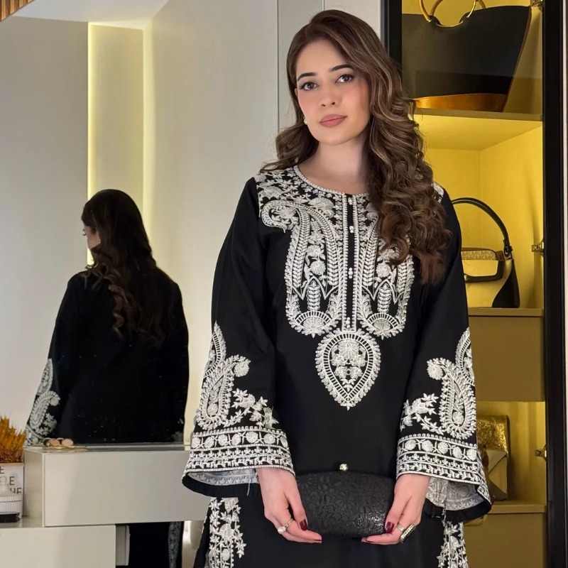 Aafreen Embroidered 3-Piece Black Cotton Lawn Suit - thumbnail 4