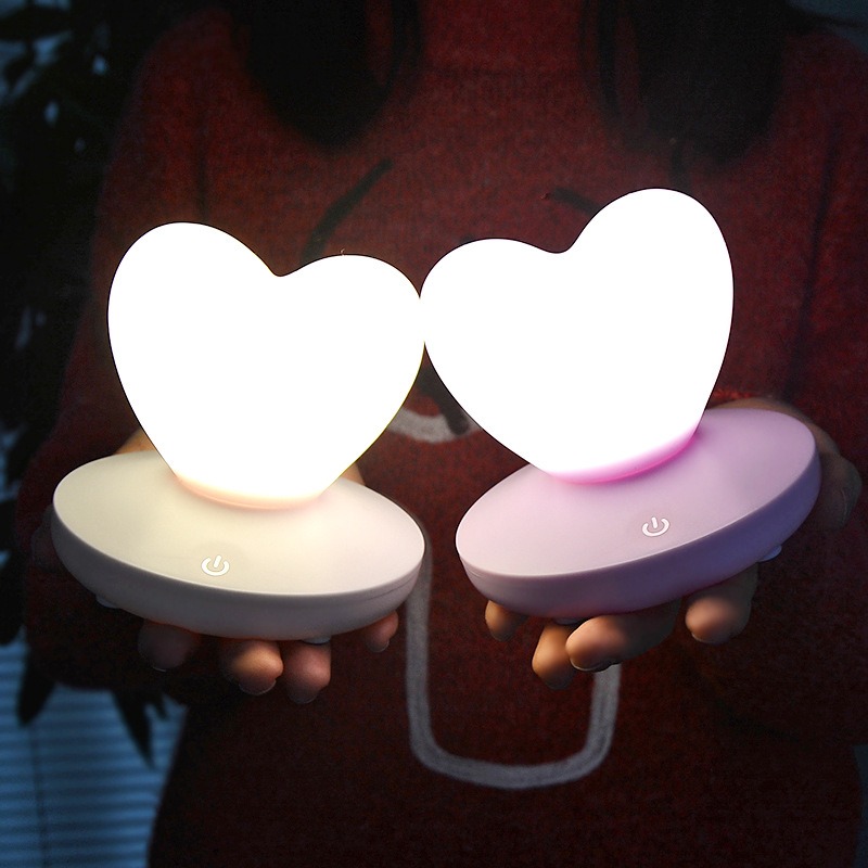USB Rechargeable Heart Night Light Pink - thumbnail 2