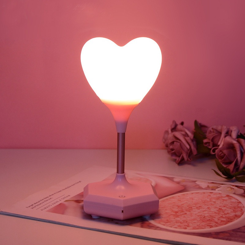 USB Rechargeable Heart Night Light Pink - thumbnail 3