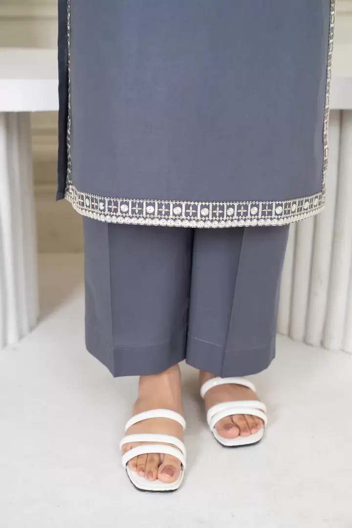 Aseel 3-Piece Embroidered Lawn Suit Dupatta - thumbnail 6