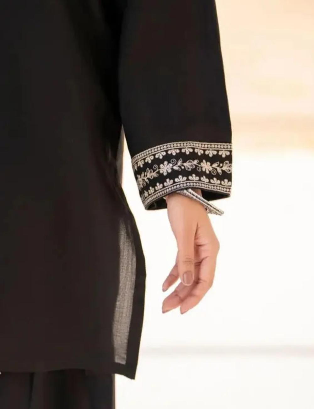 BLACK SAJAL SET ( FARSHI SHALWAR ) - thumbnail 3
