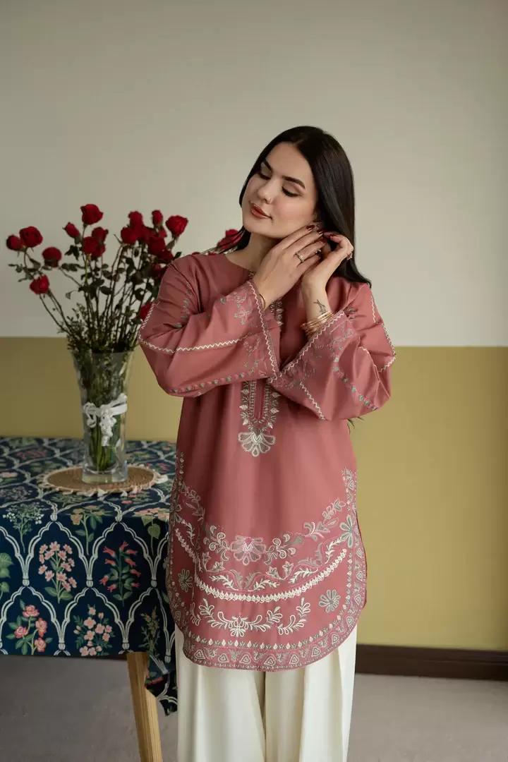 Falak Embroidered 2-Piece Rose & Off-White Lawn Set - thumbnail 4