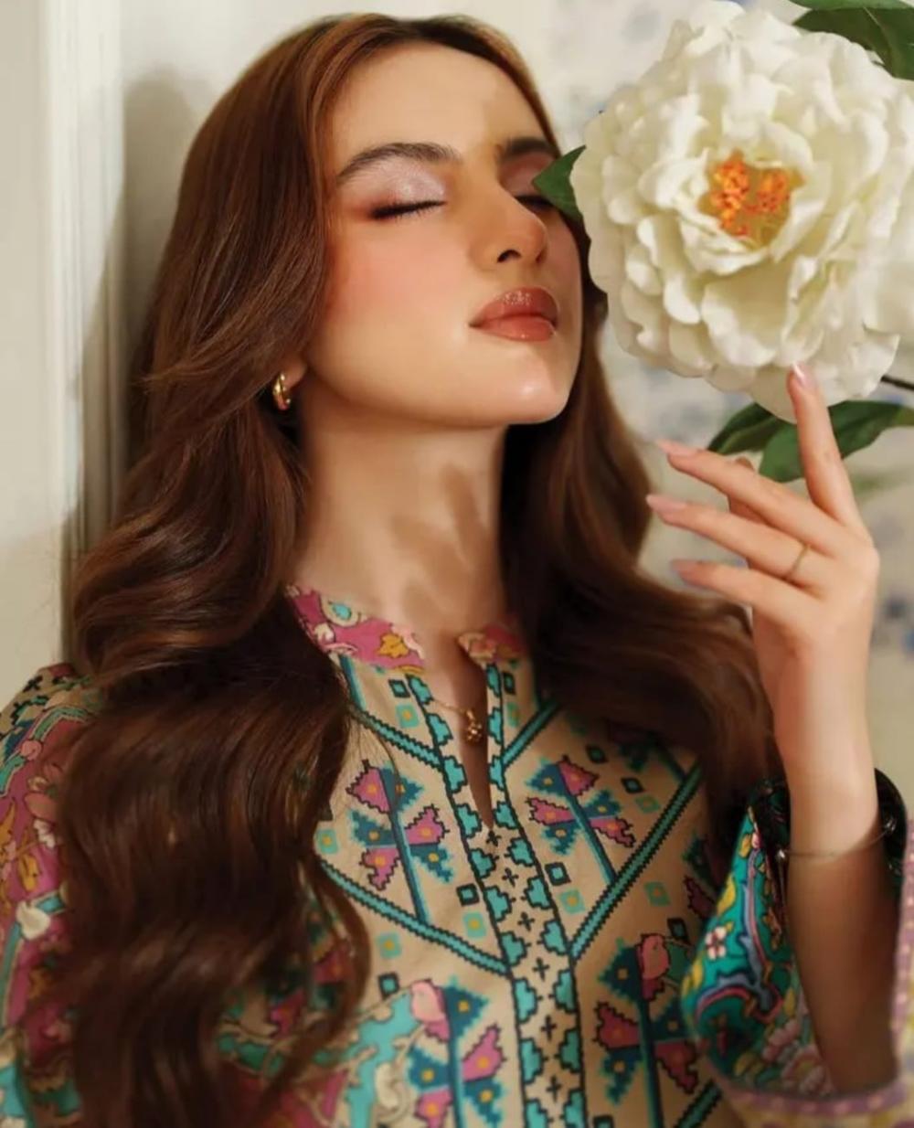 Shan-e-Dilbar 2 Piece - thumbnail 4