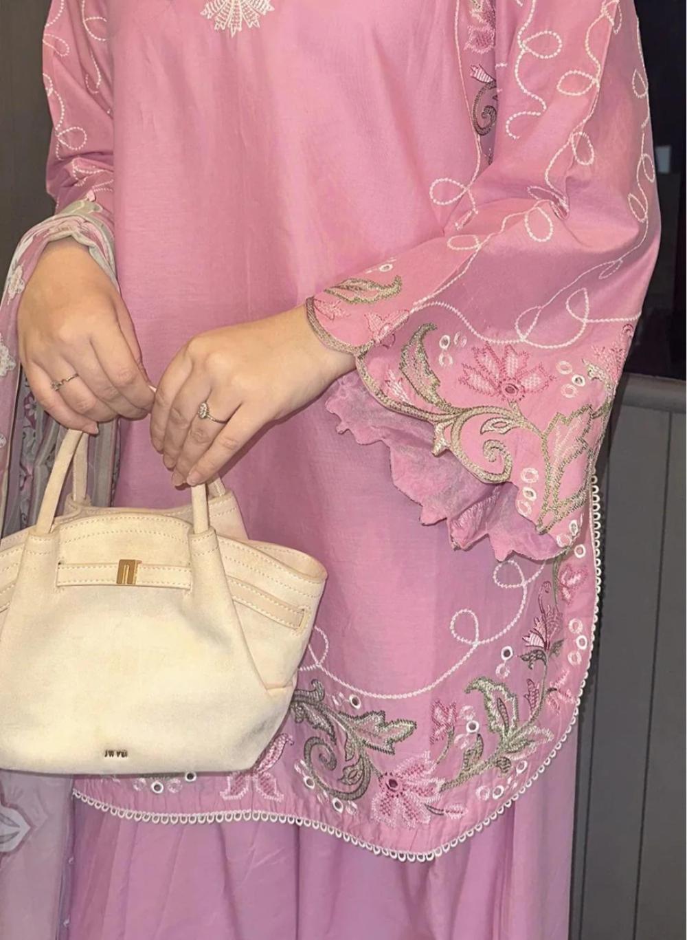 Blush 3 Piece - thumbnail 2