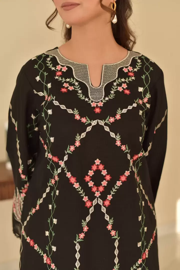 Troop 2-Piece Embroidered Black Lawn STTUF - thumbnail 2