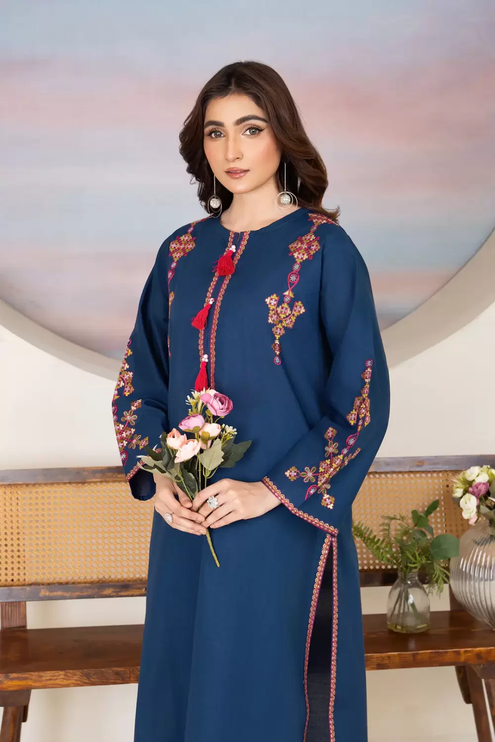 Nigaah 2-Piece Embroidered Navy Blue Lawn Suit - thumbnail 3