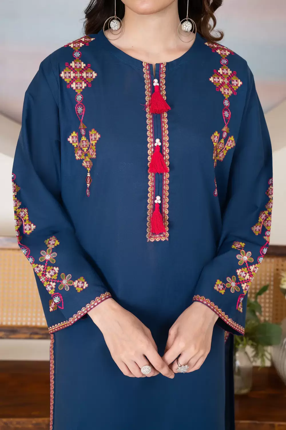 Nigaah 2-Piece Embroidered Navy Blue Lawn Suit - thumbnail 2