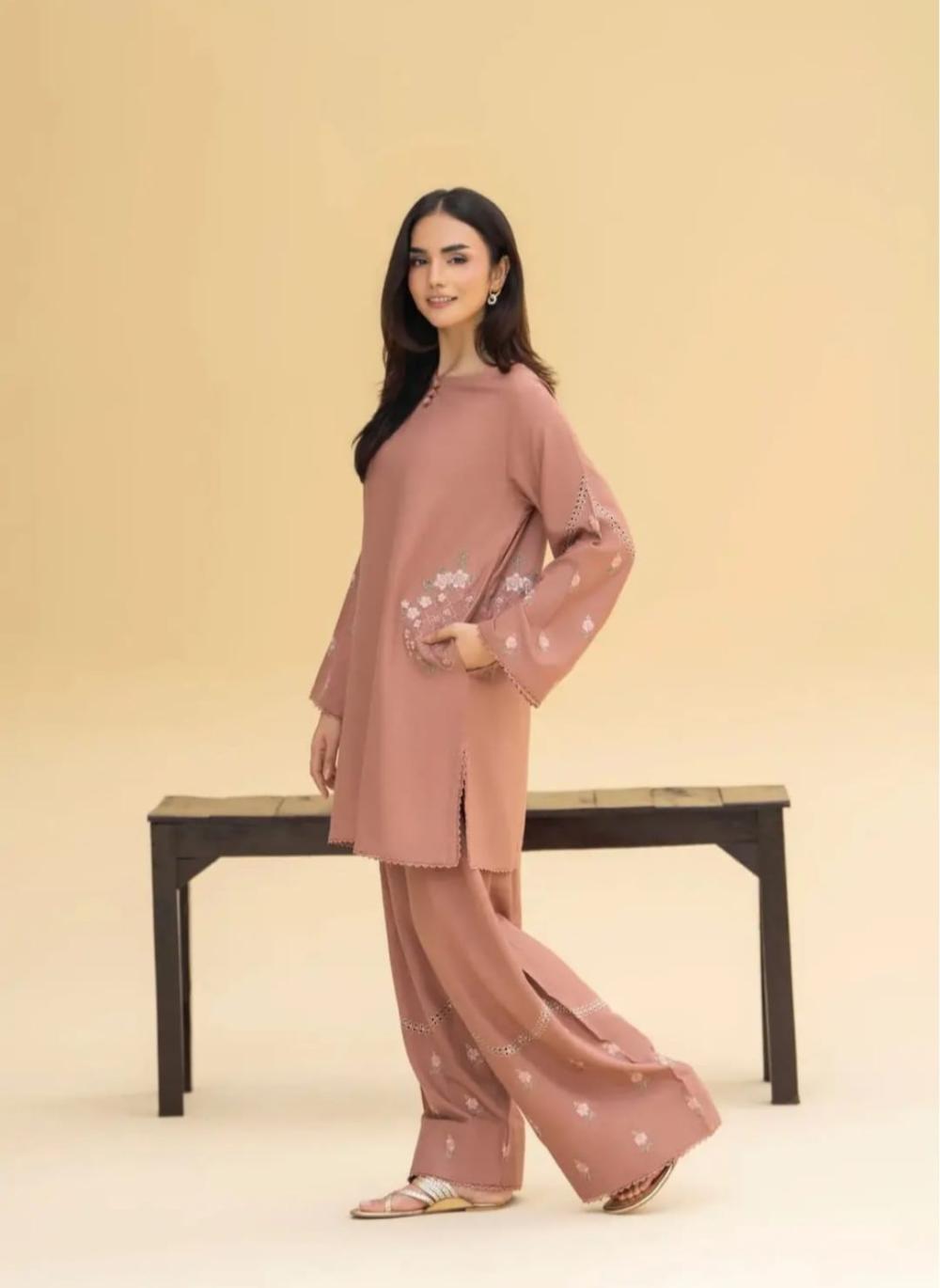 Huria peach 2 Pc Eid collection - thumbnail 4