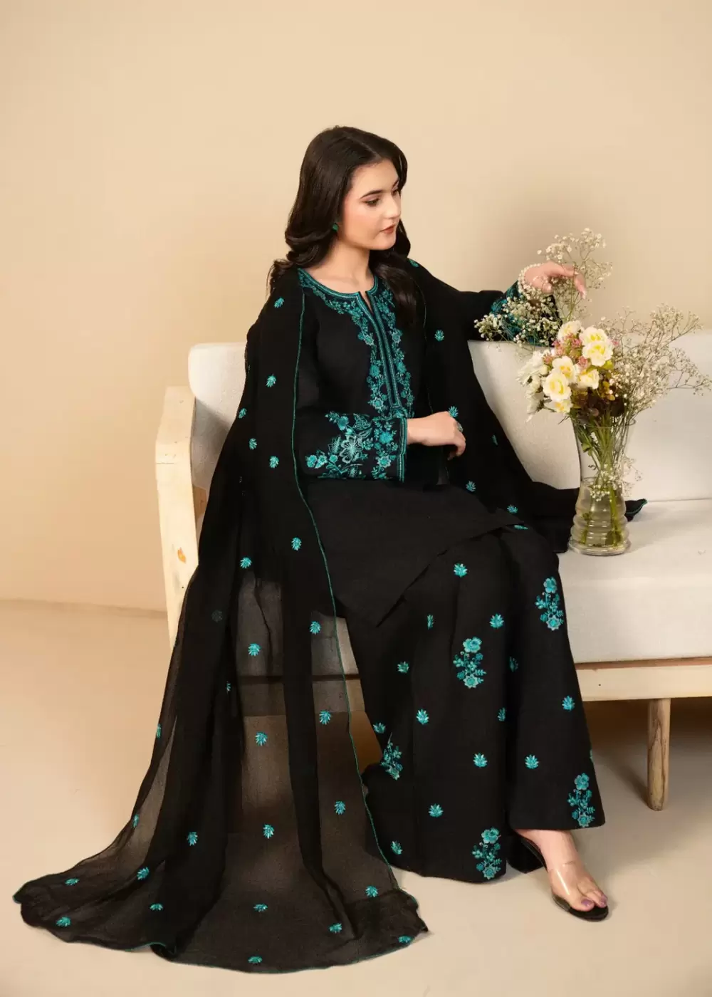 Pareesa 3-Piece Embroidered Black Royal Lawn Suit - thumbnail 4